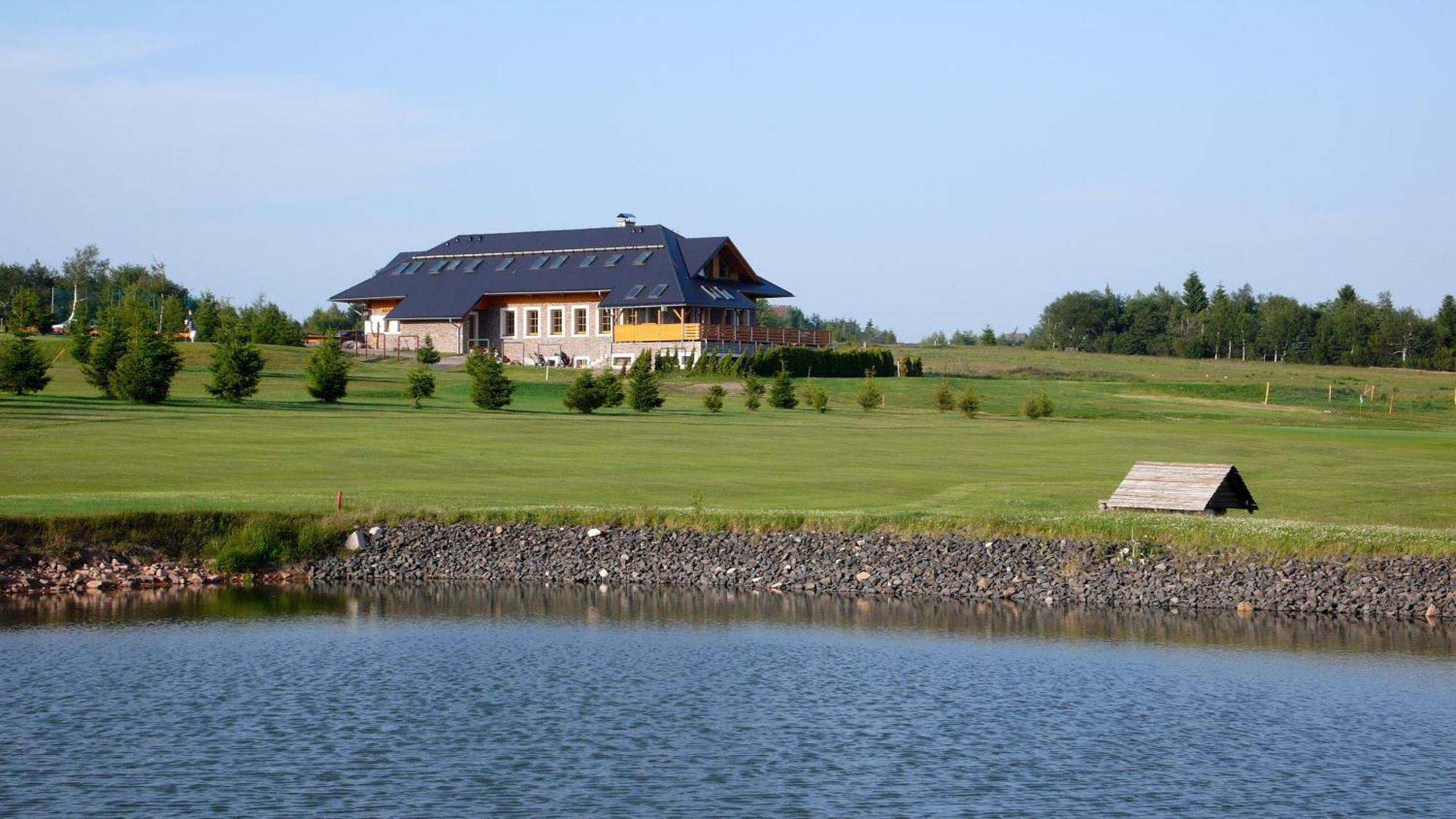 Krusnohorsky Dvur 3*