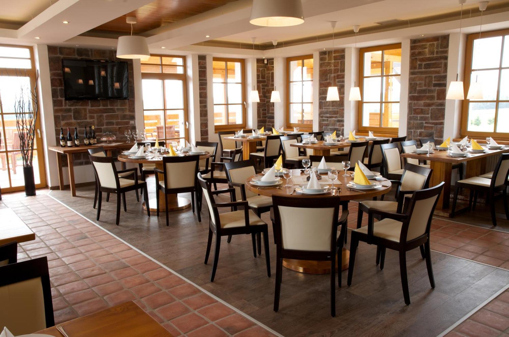 Krusnohorsky Dvur 3* Cínovec